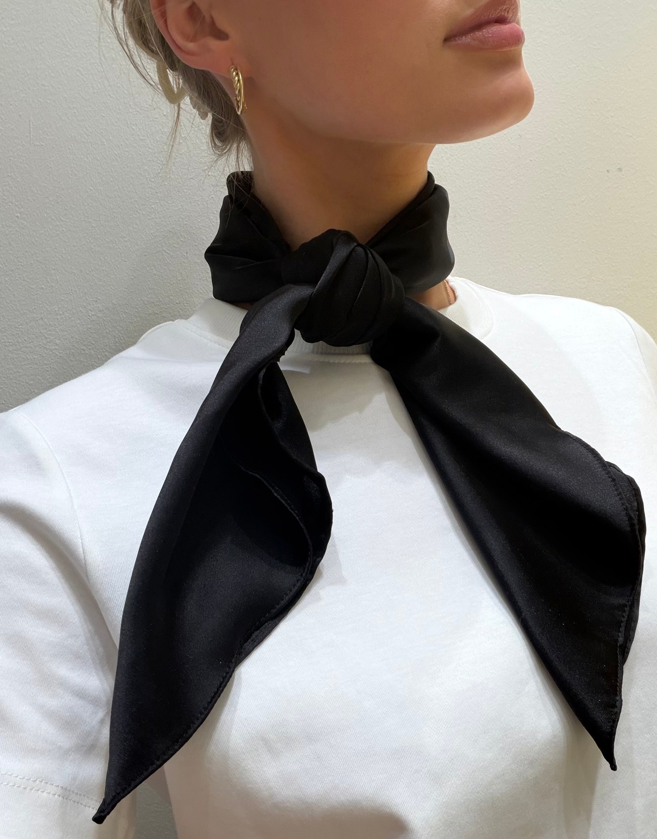 VMCASSY Scarf - Black